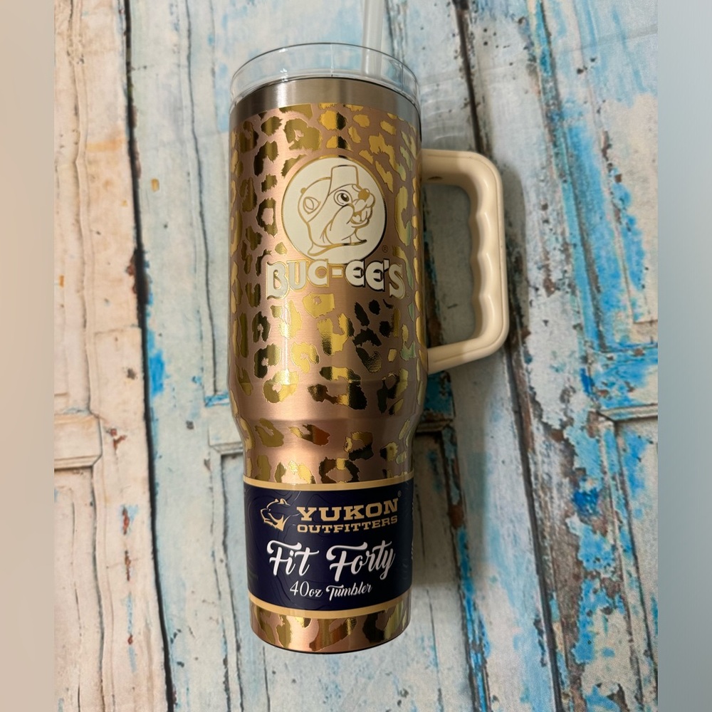Bucee’s rose gold cheetah tumbler